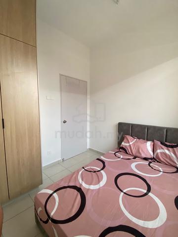 Room for rent - Female working Adult only 1