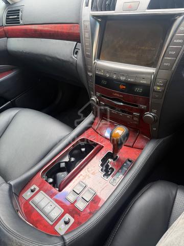 2008 Lexus LS460 4.6 L 4 SEATER USF41R-AEZGHW (A) - 5