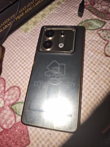  Realme GT 7 Pro - photo 3 of 4