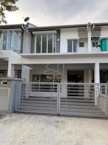 Malay Muslim Female Fairfield Residence Kajang 2 Tropicana Heights 1
