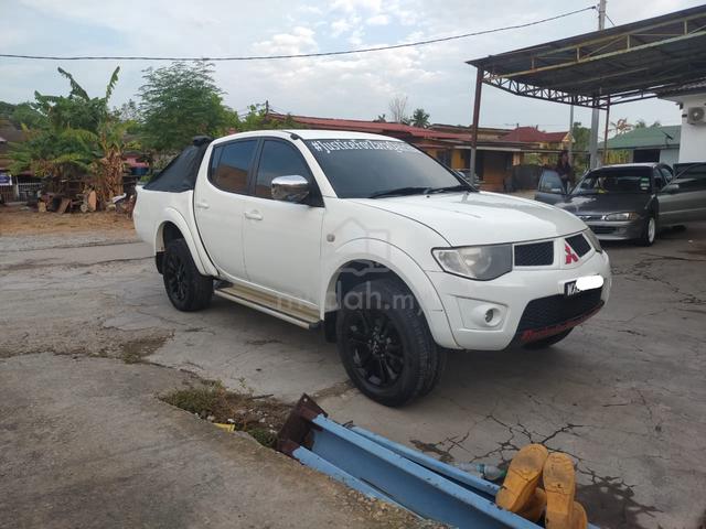2012 Mitsubishi TRITON 2.5 VGT (A) - 1