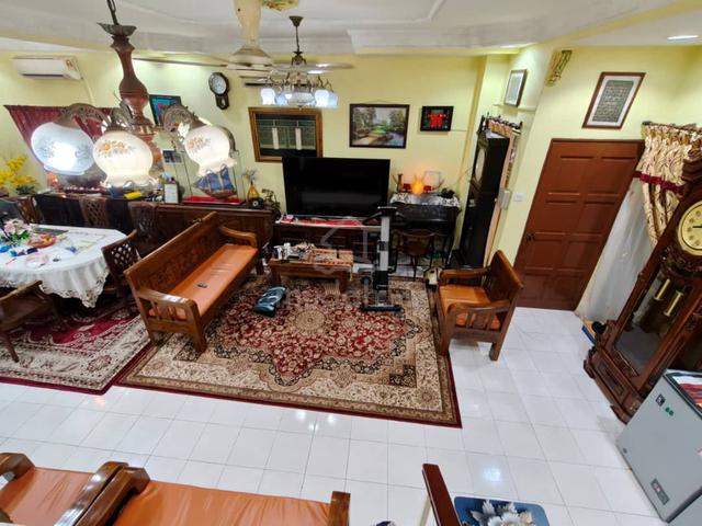 END LOT RENOVATED 🔥 2 Storey House, Jalan Komoditi 2, Shah Alam 5