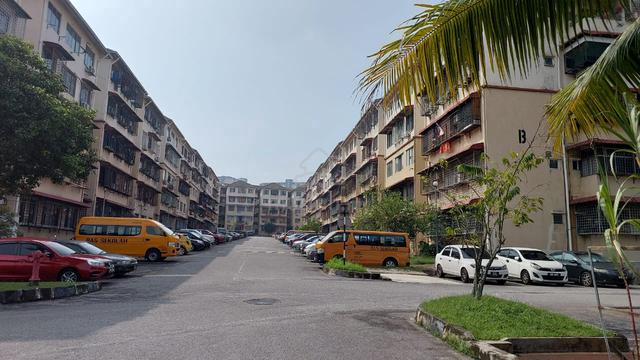 Pangsapuri Orkid (Bukit Serdang) 1