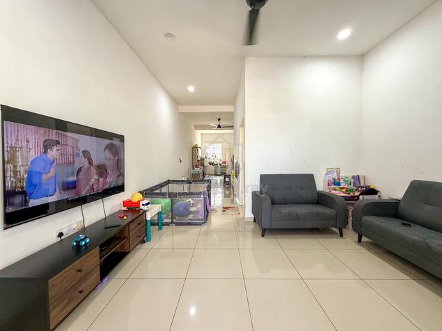 Dahlia Court Apartment (Salak Tinggi) 1