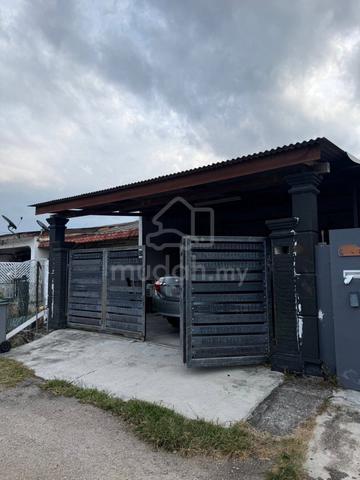 Renovated Low Cost 1 Storey Terrace Tmn Daya, Jln Delima, Johor Bahru 1