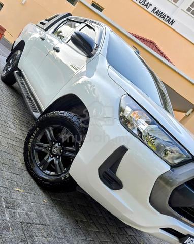 2021 Toyota HILUX 2.4 E (A) Voucher Diesel 3 Bulan - 2