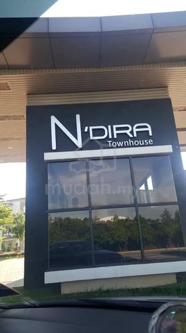 N’dira ground floor townhouse bandar 16 sierra puchong serdang 1