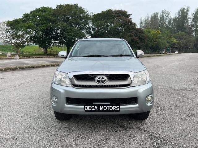 2010 Toyota HILUX 2.5 G FACELIFT DOUBLE CAB (A) - 1