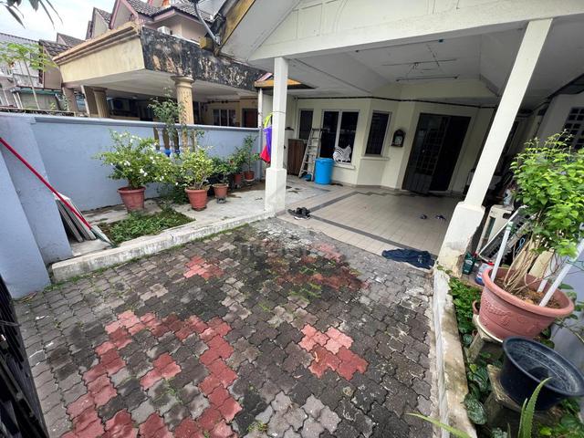 Double Storey House Jalan Krisoberil Seksyen 7 Shah Alam UiTM Unisel 3