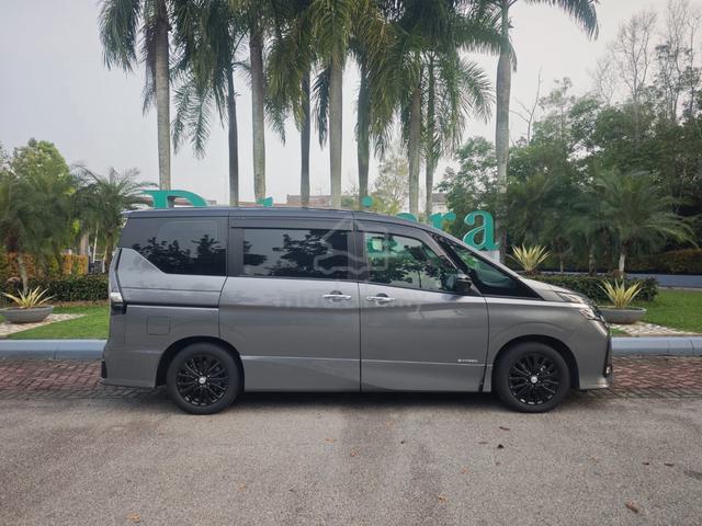 2023 35000km Nissan Serena 2.0 PREMIUM Facelift - 4