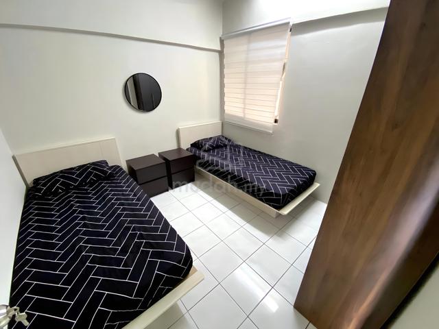 Room For Rent (Pangsapuri Perdana, Seksyen 13, Shah Alam) FREE WIFI!! 1