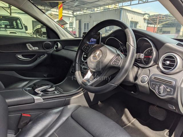 2017 Mercedes Benz C200 2.0 AVANTGARDE (CKD) (A) - 4