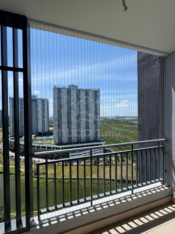 LakeFront Residence 1