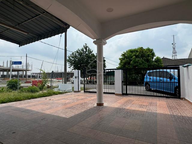 Single Storey Corner House 1