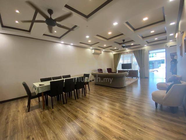 (READY MOVE IN) 2 Storey Terrace Suriaman, Bandar Sri Sendayan 1