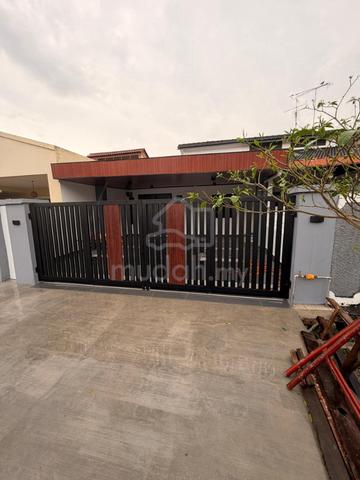 Single Storey House@ Jalan Bakawali Taman Johor Jaya 1