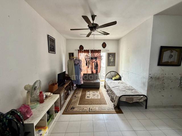 Larkin Idaman Apartment 1