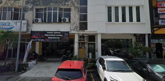 Subang 2 Seksyen U5 2 Storey Terrace Shoplot 1