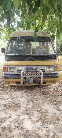 1995 Ford SPECTRON 1.8 XLT ST94 (M) - 1