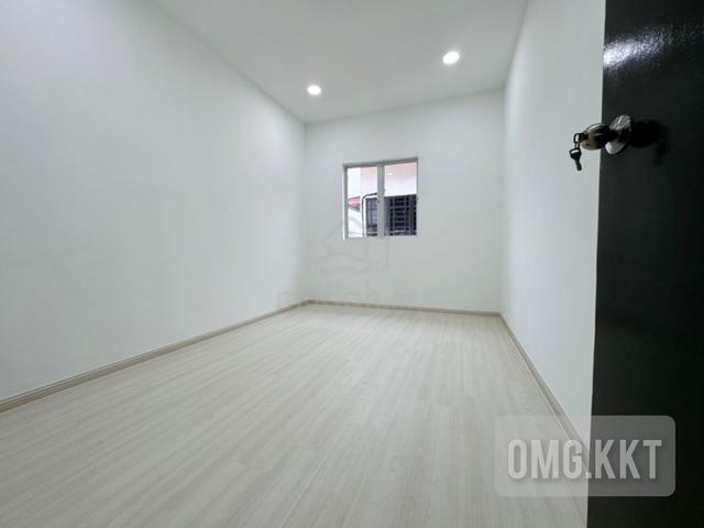 Klang Utama Double Storey Facing Open Renovated Move In Condition 4