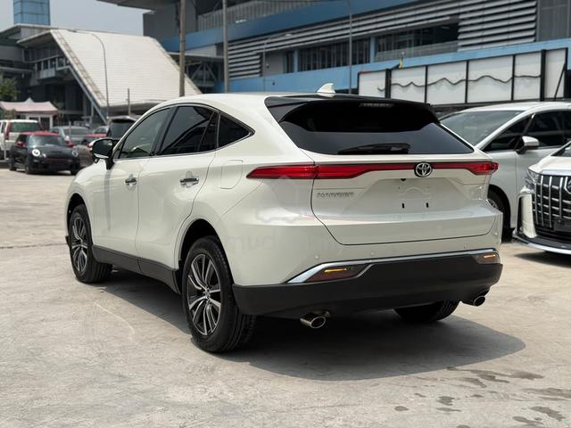 2022 Toyota HARRIER 2.0 G Low Mileage Unreg 20k km - 4