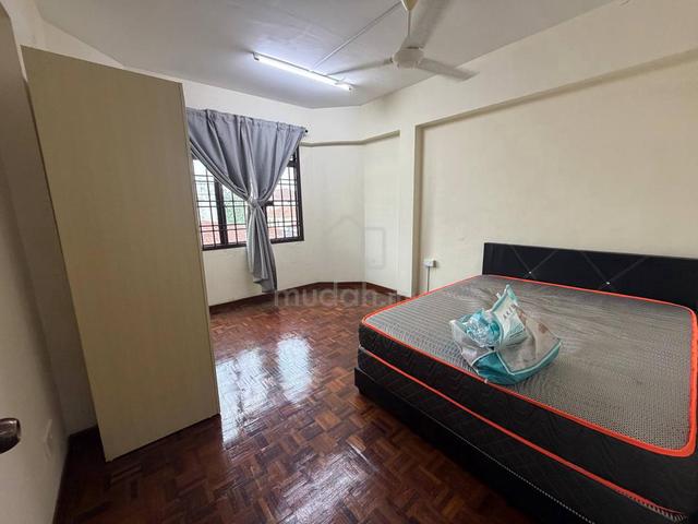 Skudai Villa Room Rent 1