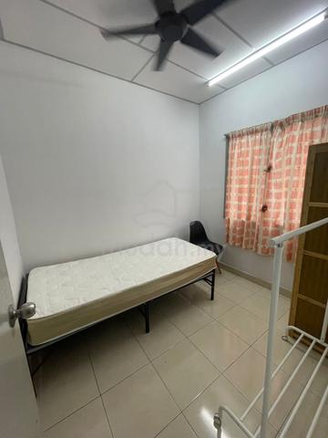 Pelangi Court 1