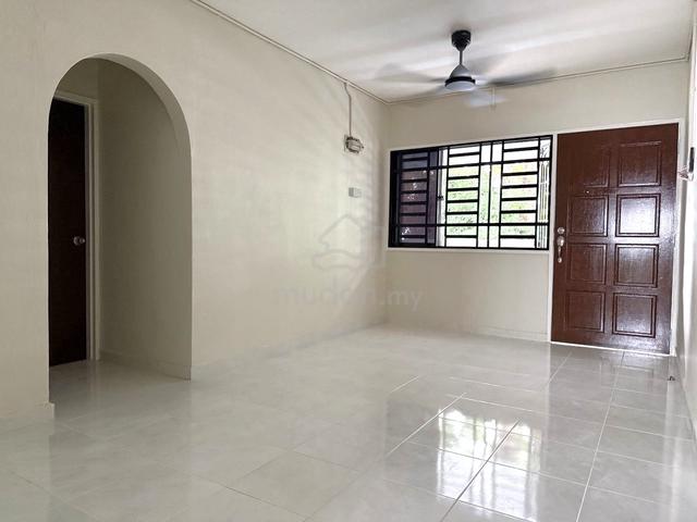 Jalan Tengah 1