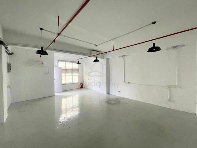 Office Lot Rent At Sri Relau Complex, Relau (Below Market Value) 1