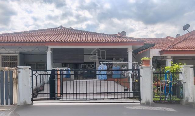 RENOVATED Teres Setingkat Taman Intan Duyung Port Dickson 1