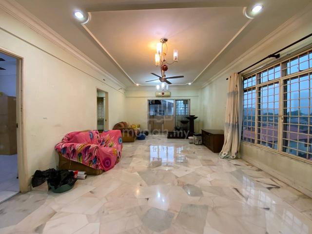 La Villas Condominium 1