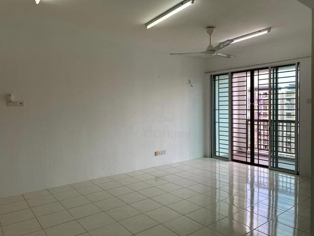 Green Suria Apartment 1