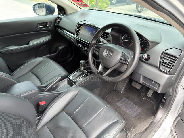 HONDA CITY 1.5 V HATCHBACK (a) 29K KM / HONDA WRT - 4