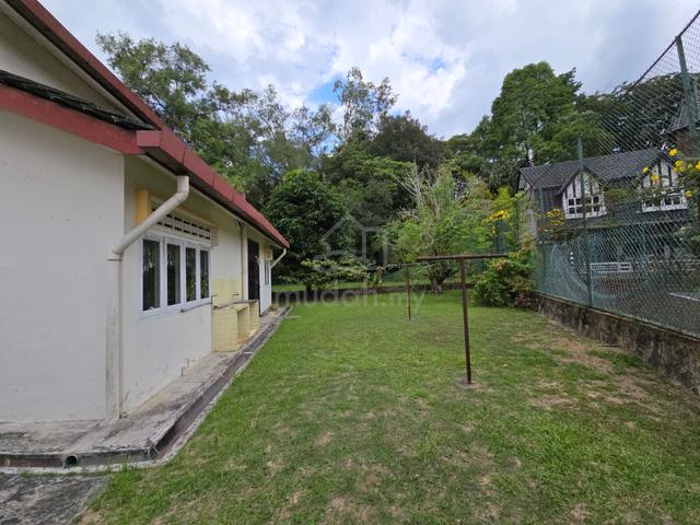 Rare 2 sty bungalow tmn kolam air JB 3