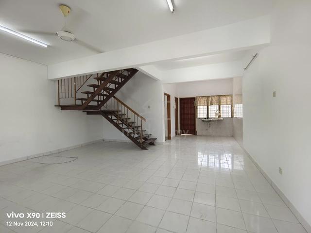 2.5 Storey Lep Kota Perdana Lestari Putra Permai Equine Seri Kembangan 1