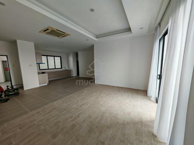 d'Ryx Residences 1