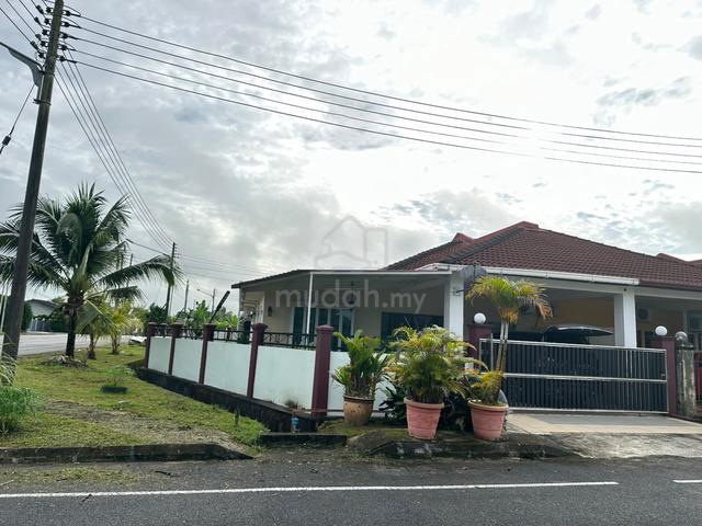 Single Storey Corner Terrace House at Samarindah, Samarahan 1