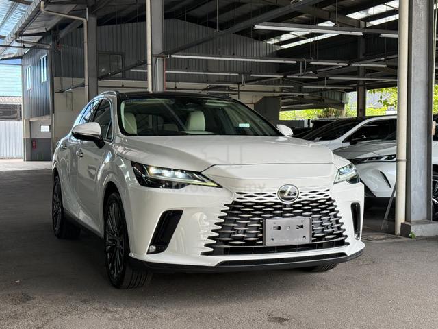 2023 Lexus RX350 VERSION L High Mileage 92k - 3