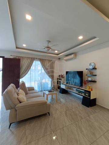 Super value buy Ambang Botanic 2 house for sale 1
