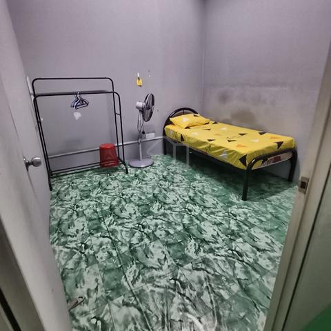 bilik lelaki kulai 1