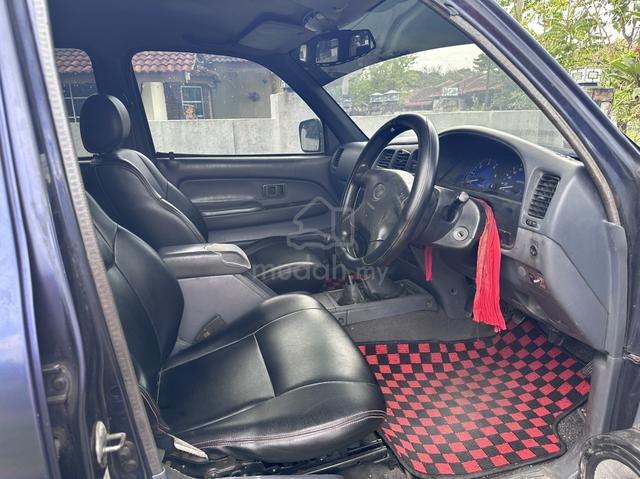 2003 Toyota HILUX 2.5 SR TURBO MY03 KDN165 (M) - 5