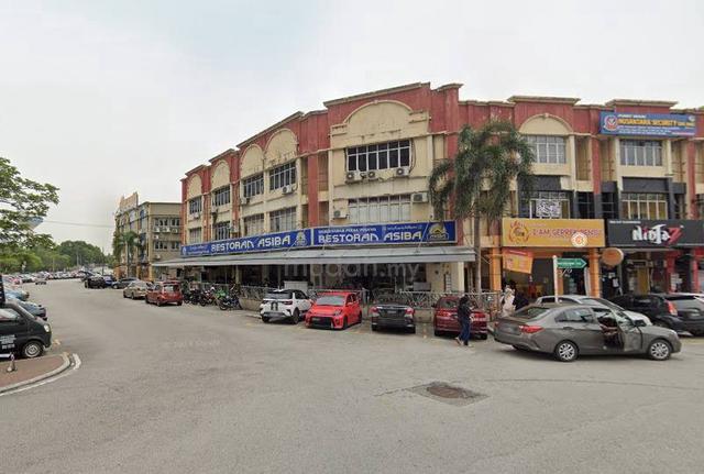 NON BUMI Ground Floor 3 Storey Shoplot Seksyen 13 Shah Alam 1