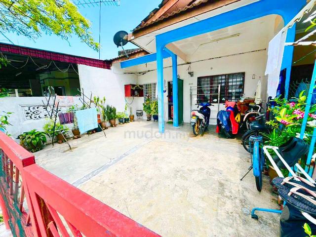 BOOKING 1K FULL LOAN FREEHOLD Single Storey Tmn Paduka Kuala Selangor 1