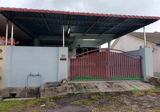 Single storey terrace house 1