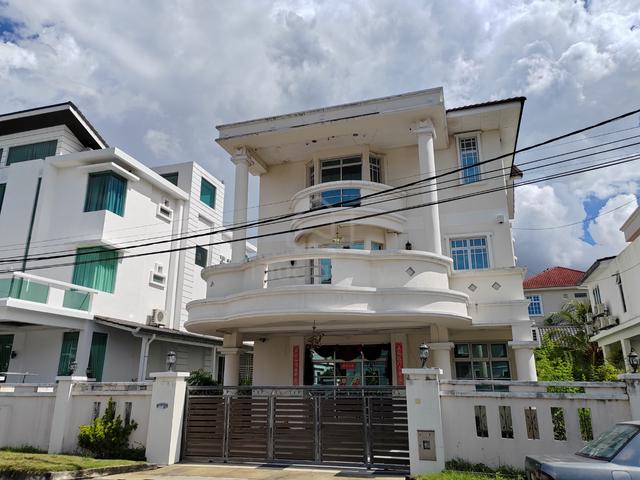 2.5 Storey Bungalow at Taman Cengal, Teras Jaya, Raja Uda, Butterworth 1