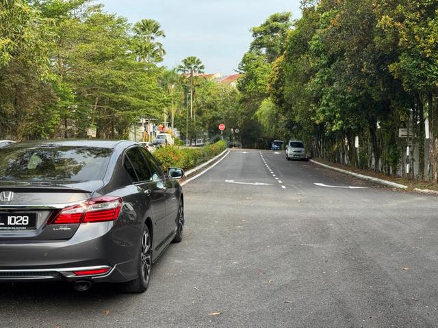 2017 Honda ACCORD 2.4 VTi-L FACELIFT (A)F.Bodykit - 2