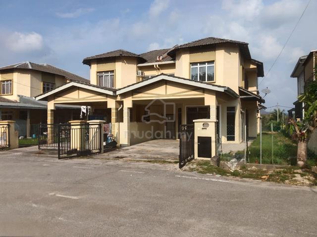 Rumah untuk di sewa. Taman Dahlia Salak Tinggi 1