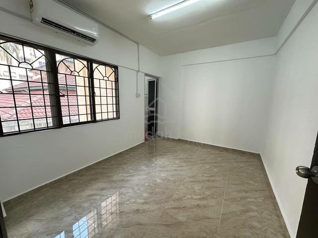 Kenaria Condominium 4