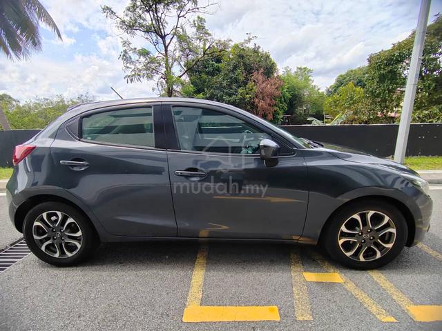 Hatchback Leather HiSpec 2016 Mazda 2 1.5 SKYACTIV - 5