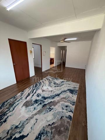 Apartment Idaman 1